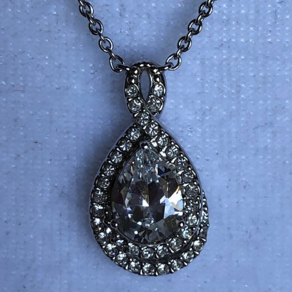 N Hallmark Silver CZ Teardrop Cluster Infinity Necklace